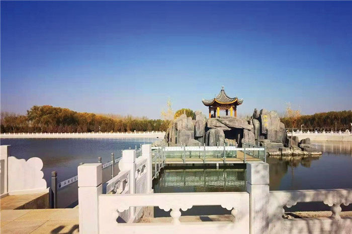 6205d005bba22.jpg 湖水-1.jpg