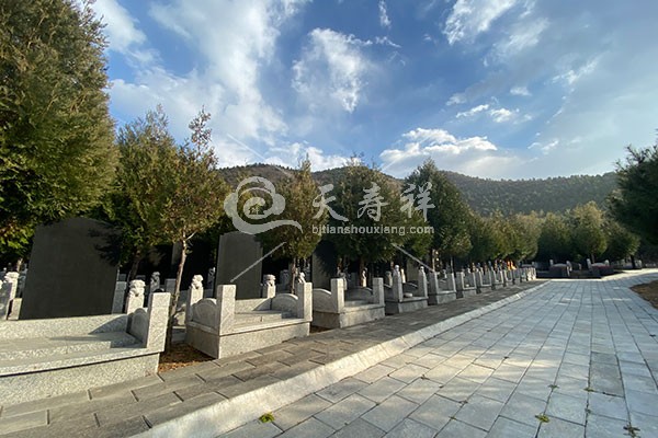 九龙山生态陵园